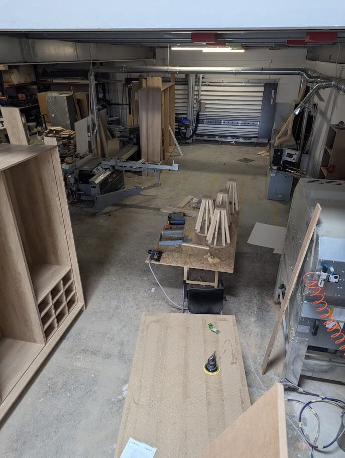 Atelier de menuiserie avec outils de fabrication